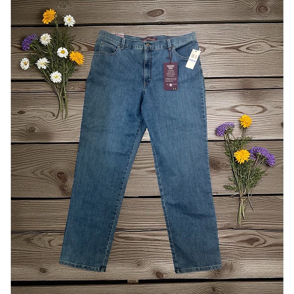 NWT Gloria Vanderbilt Classic Fit Amanda Tapered Jeans SIZE 18 Chelsea wash